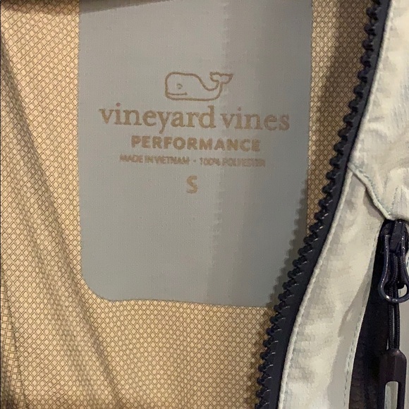 Vineyard Vines Performance Jacket - Picture 7 of 8